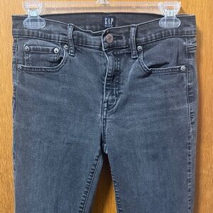 GAP Women's Dark Gray Classic Straight Jeans